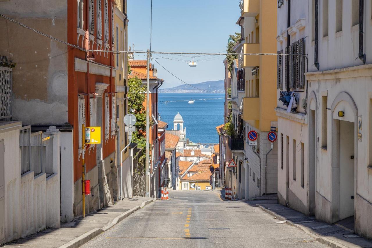 Zola, Charme E Vista Nel Cuore Di Trieste Exterior photo